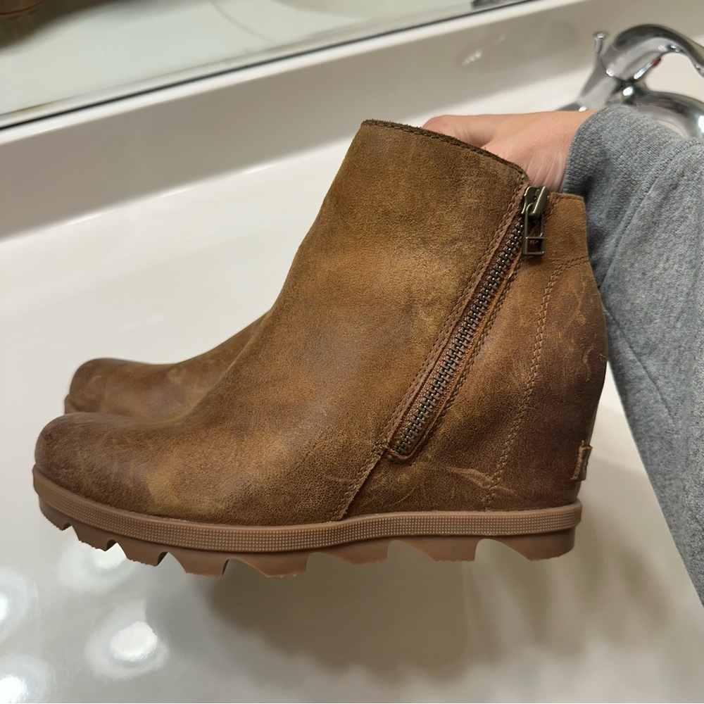 Joan Arctic Sorel Wedge side zip